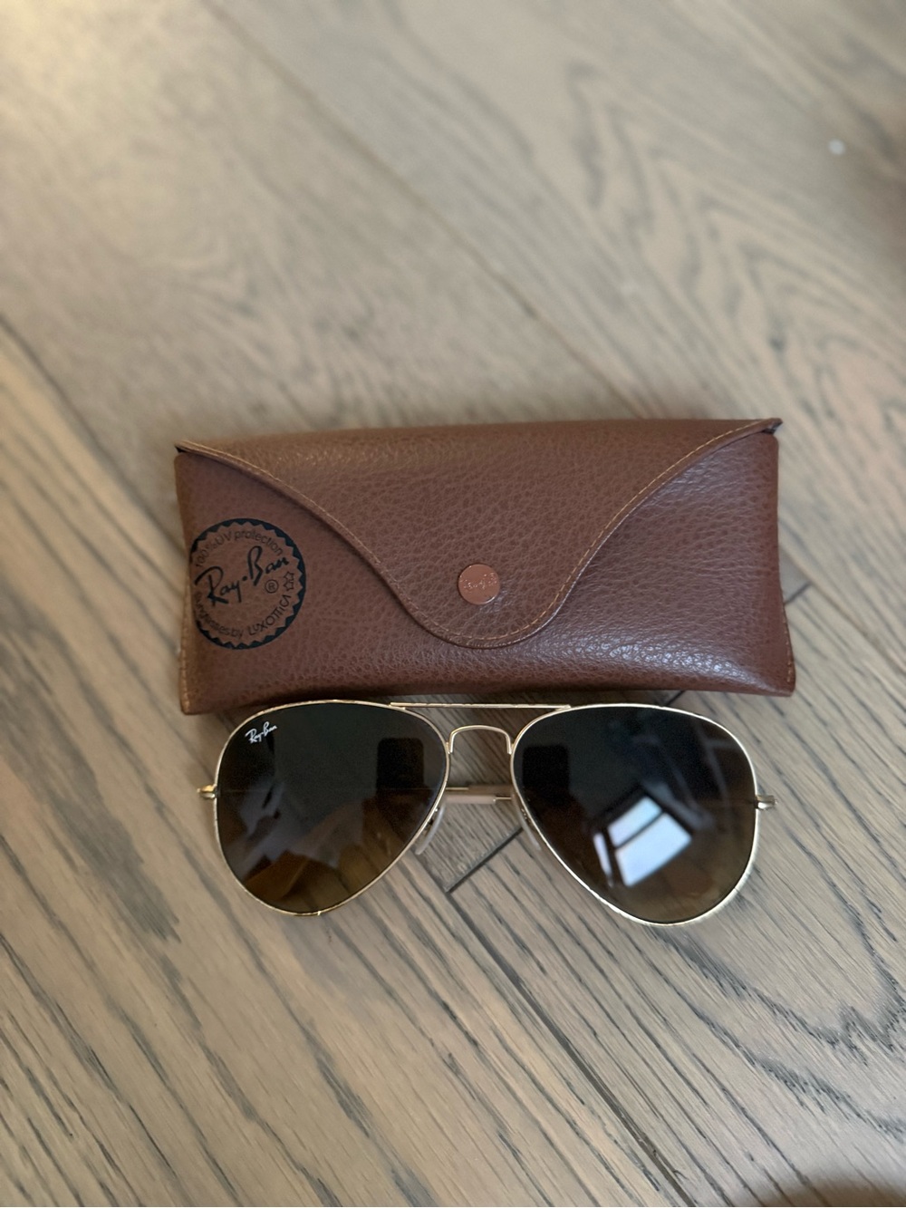 Ray-Ban Gold Frame Aviator Sunglasses with Brown Case
